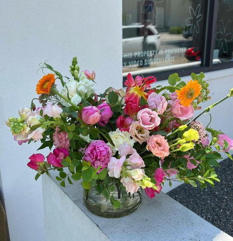 Low Lush Modern Centerpieces